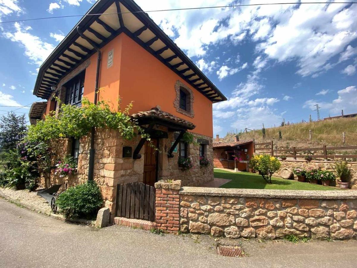 Vivienda Vacacional La Vara Arriondas Exterior photo